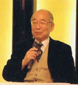 Hiroshi Doi speaking on the subject of Reiki